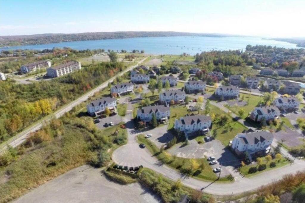 Le Philémon Club Azur plage Memphrémagog Exterior foto